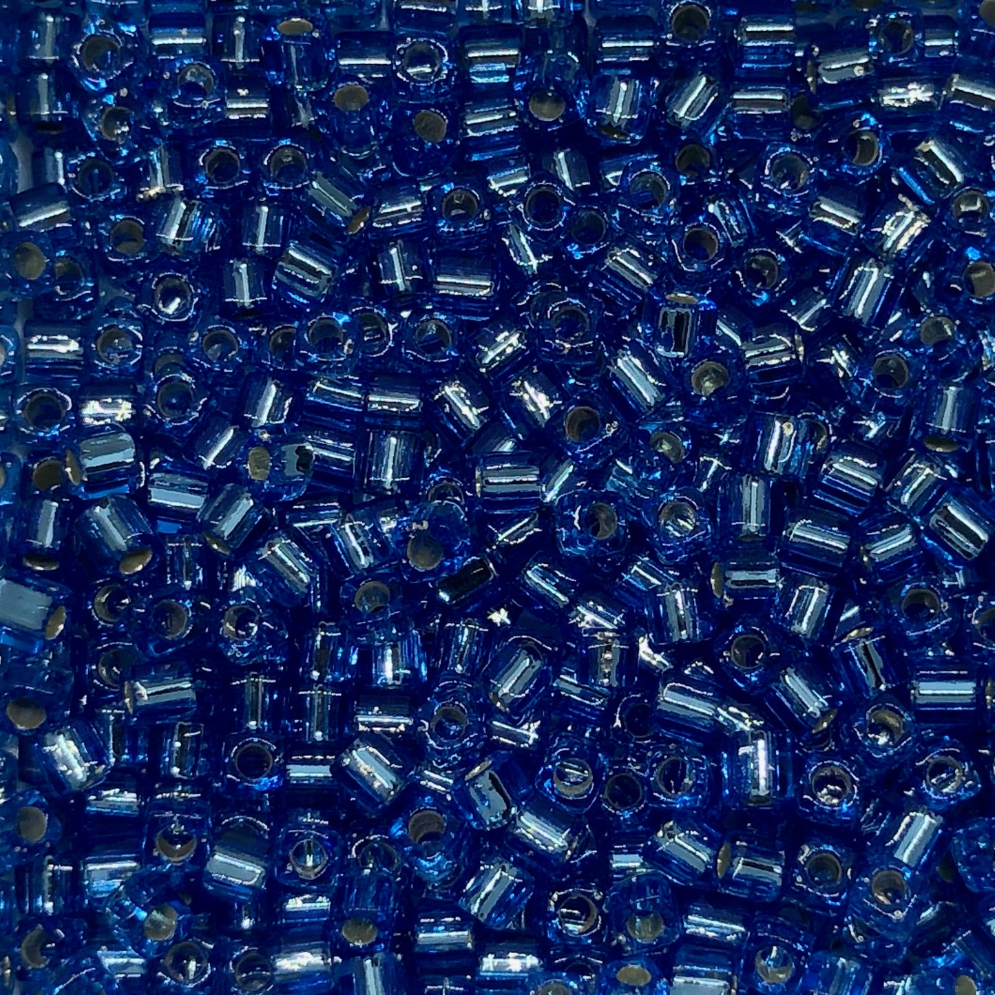 #19 Silver Lined Sapphire 1.8mm Cube