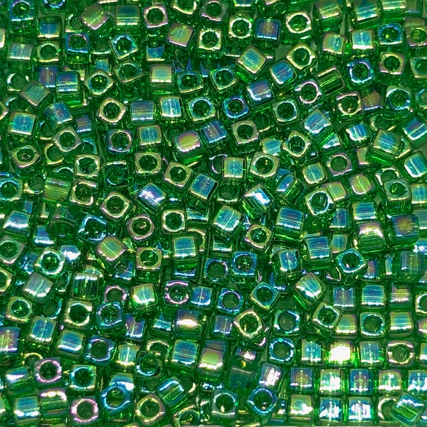 #179 Transparent Green AB 1.8mm Cube