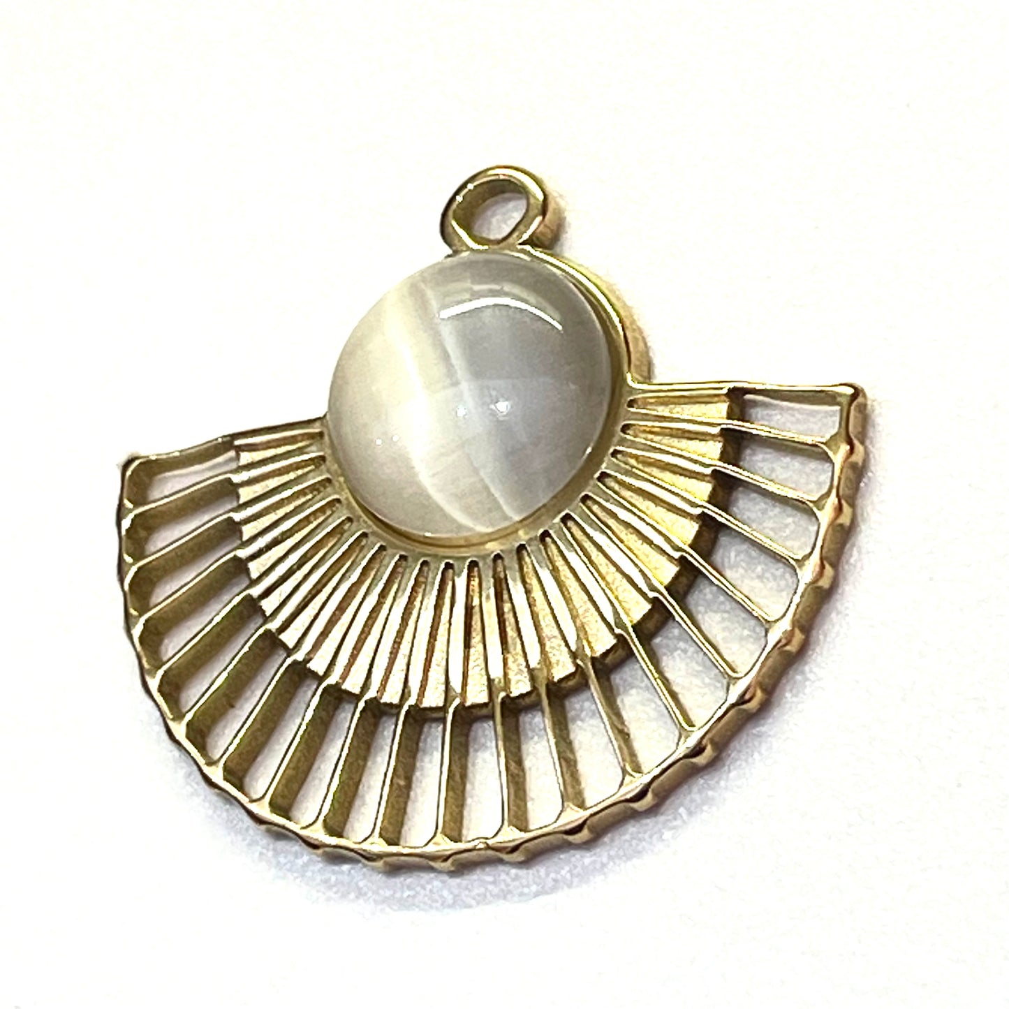 25mm Gold Plated Stainless Pendant