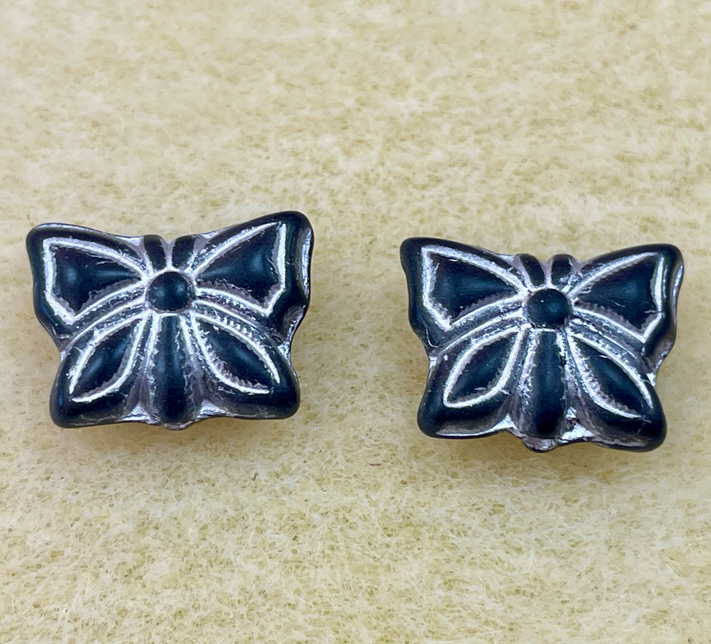 Czech Pressed Pairs