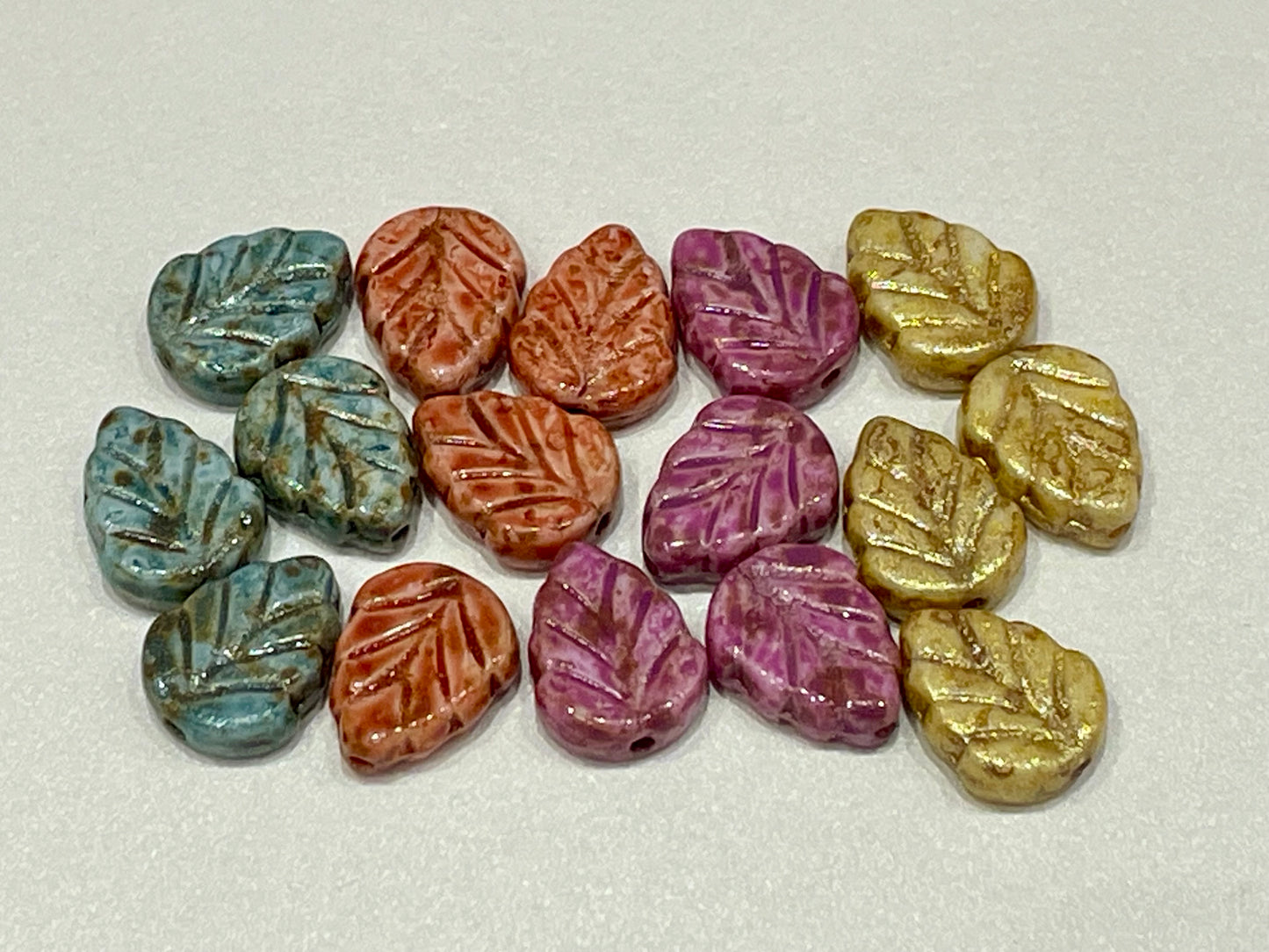 Opaque Leaves Table Cut