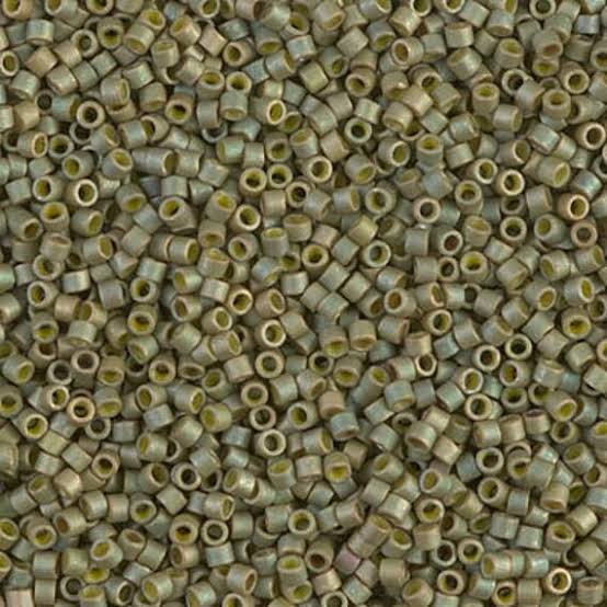 DB372 Matte Metallic Light Yellow Green
