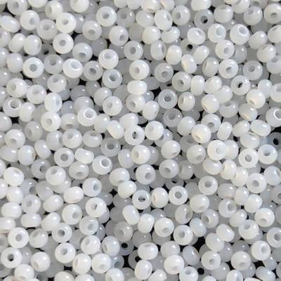 02090 White Opal 11* 10 grams